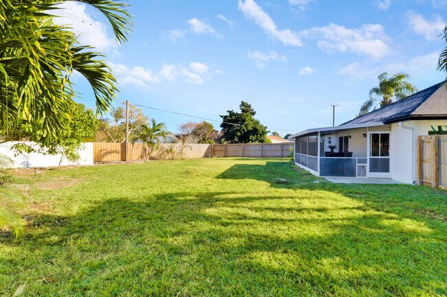 Building Photo - 125 Arrowhead Cir