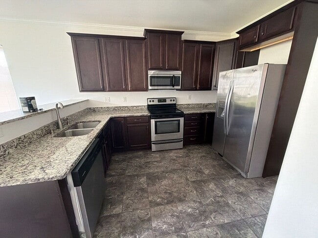 Building Photo - Beautiful 4-bedroom 3 bath home in Arlington