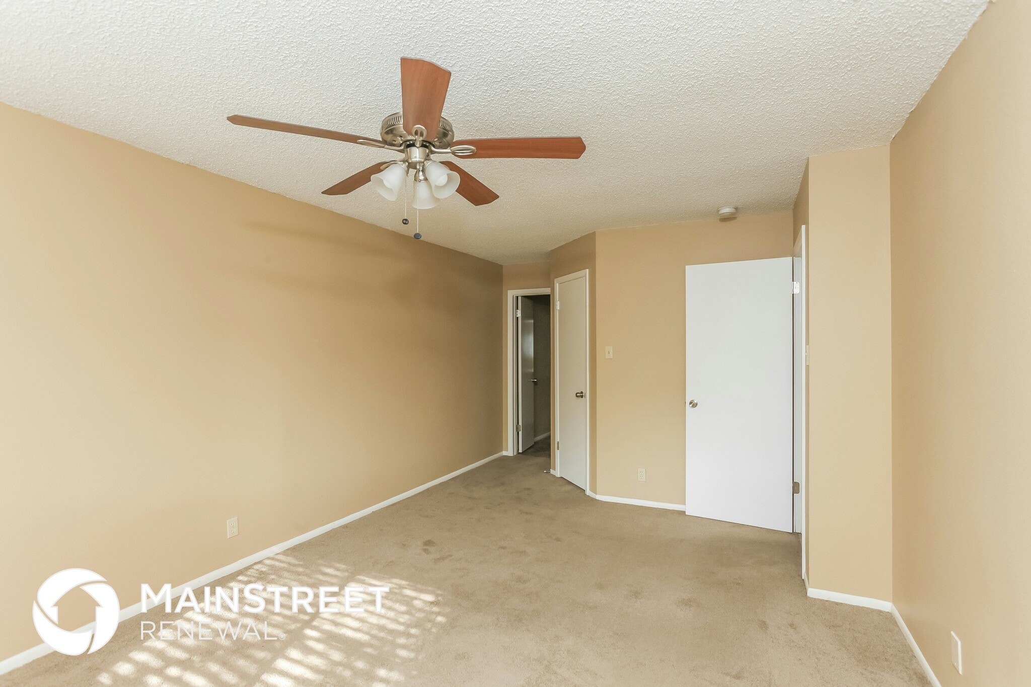 Building Photo - 823 Meadow Stone