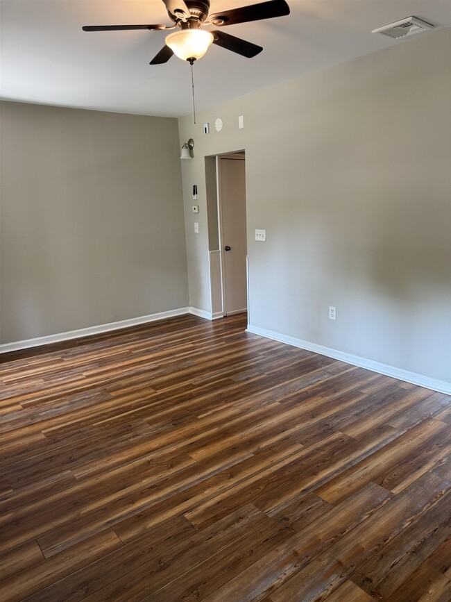 Building Photo - 80 3rd Ave