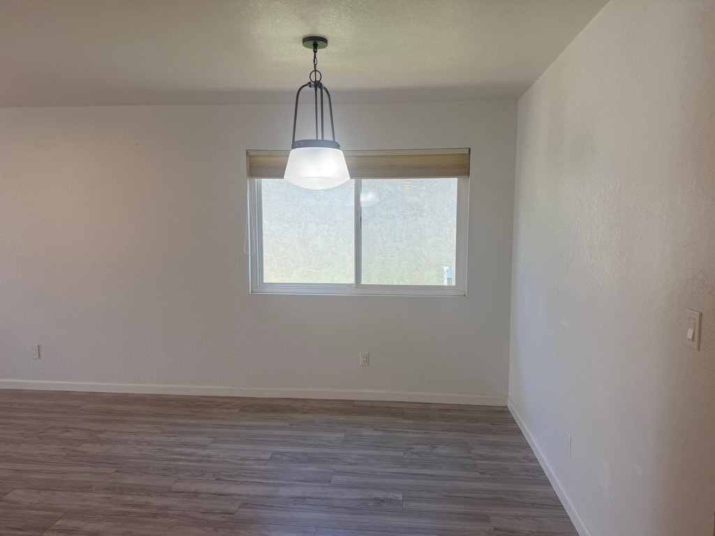 Building Photo - 1820 Marigold Ln