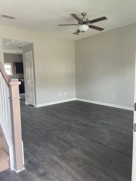 Building Photo - 4054 Saddlecreek Wy