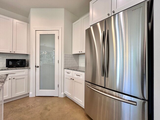 Building Photo - Modern Custom Home with Luxury Finishes & No Rear Neighbors!