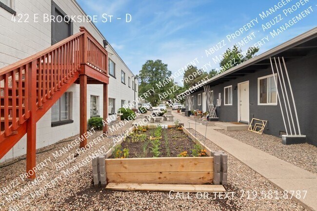 Building Photo - Brookside