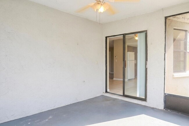 Building Photo - 2 Bedroom, 2 Bathroom Home for Rent in Dade City!