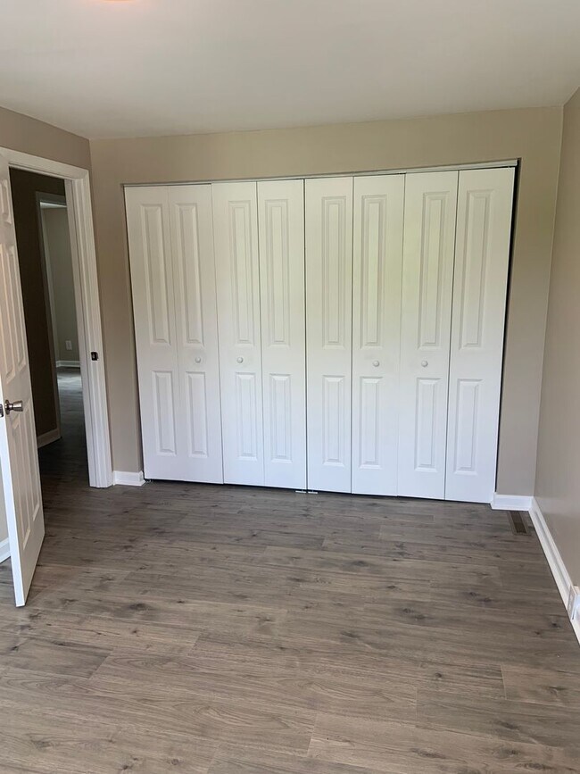 Building Photo - Beautiful 4-Bedroom Townhome for Rent in Desirable Cranberry Township!