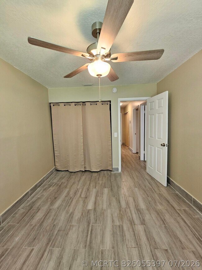Building Photo - 4859 Orleans Ct