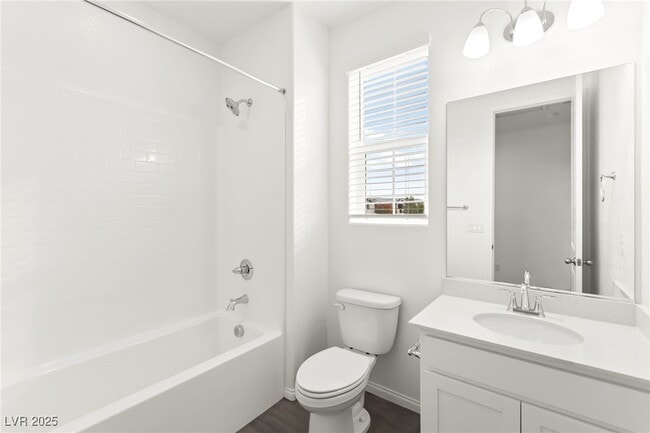 Building Photo - 10146 Glen Aulin St