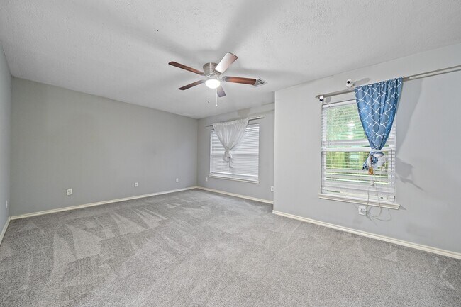 Building Photo - 6727 High Stone Ln