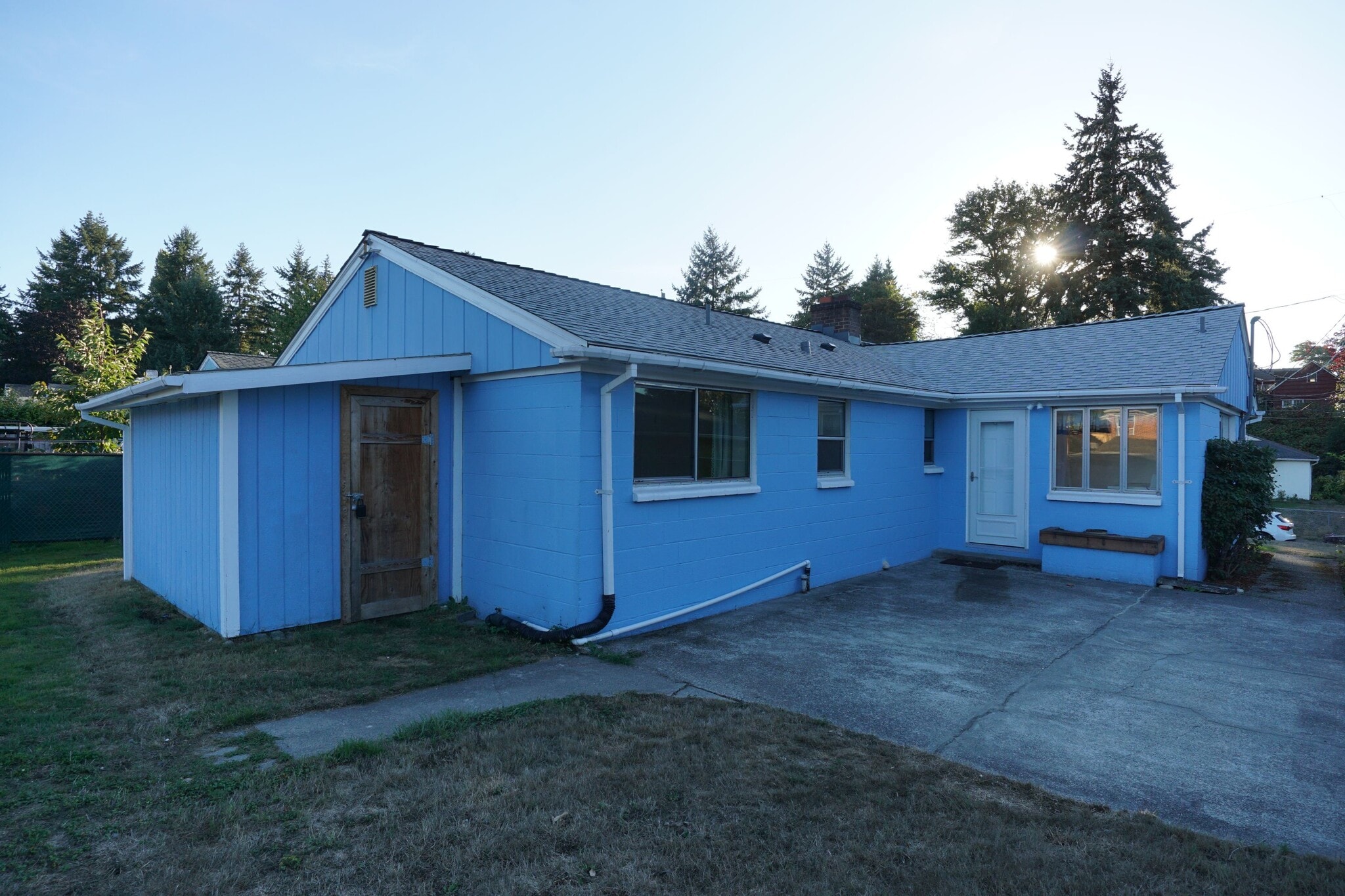 Building Photo - 727 S Tyler St