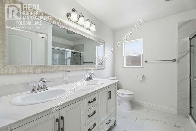 Building Photo - 619 Wales Dr