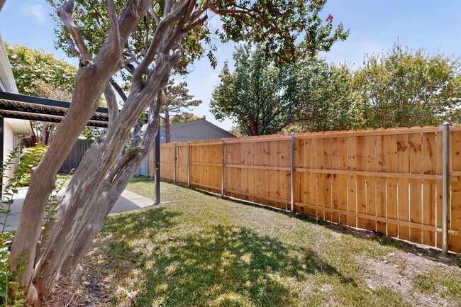 Building Photo - Plano Gem Ready To Be Your Home