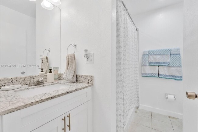 Building Photo - 10003 Costa Del Sol Blvd