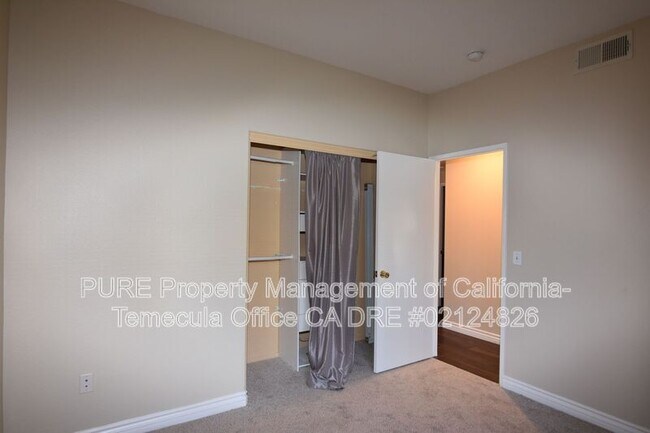 Building Photo - 45093 Corte Camellia