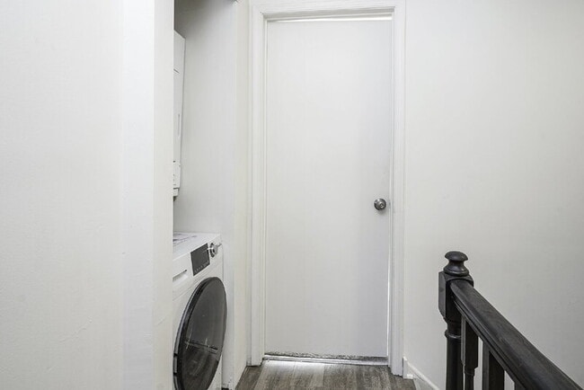 Building Photo - 3312 Larkspur Ct