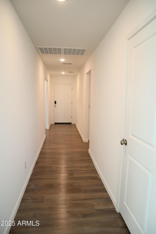 Building Photo - 1267 W Flowstone Trl