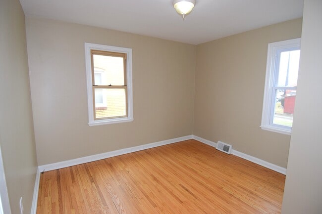 Building Photo - 2102 McLean St