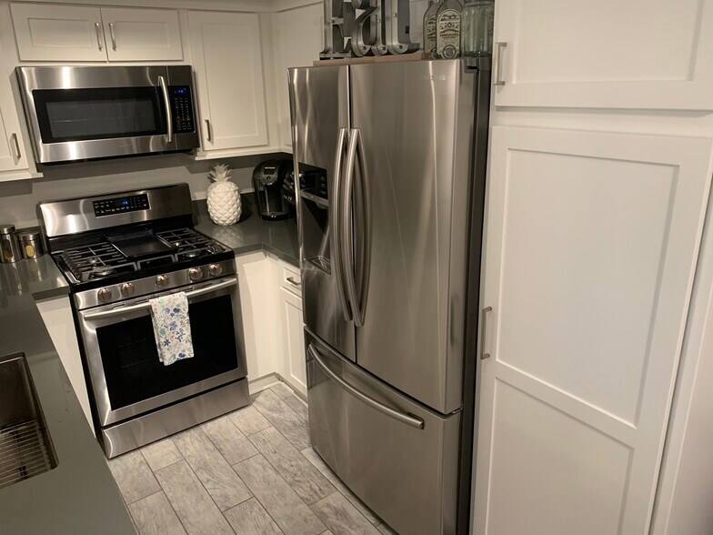Building Photo - 122 Mangano Cir
