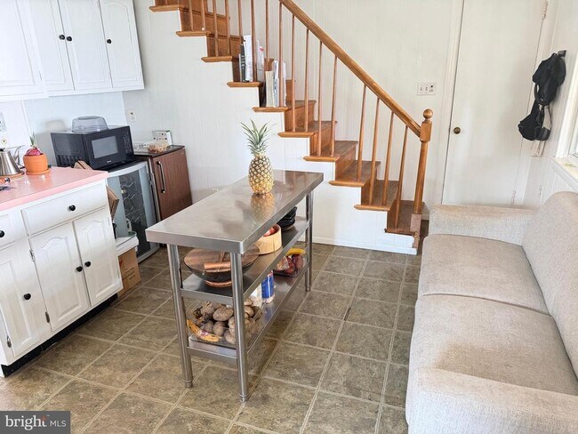 Building Photo - 2101 N Nottingham St