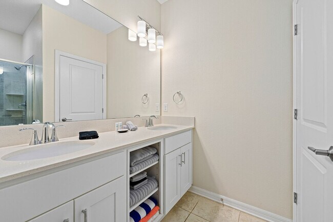 Building Photo - 3111 Paradox Cir