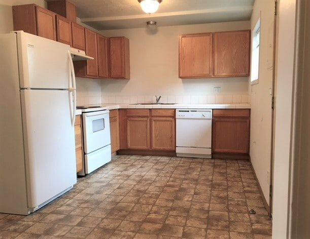 Building Photo - 5431 NE 16th Ave