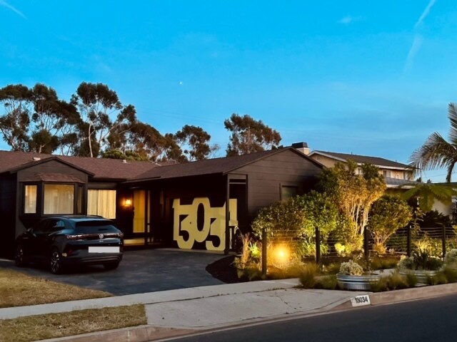 Building Photo - 13034 Hindry Ave