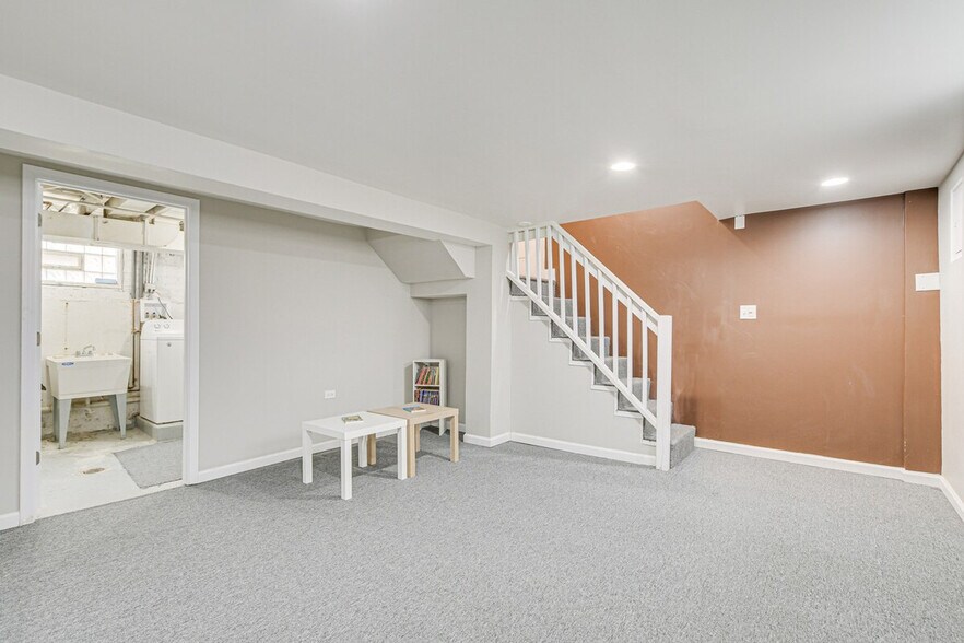 Building Photo - 12827 S Morgan St