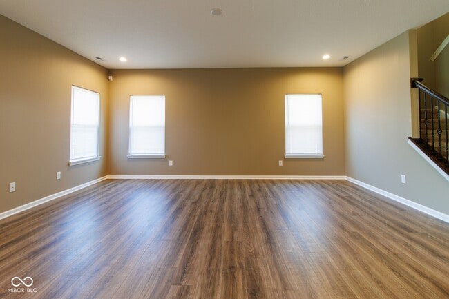 Building Photo - 6610 Aberdeen Dr