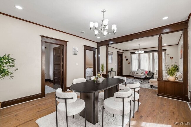 Building Photo - 166 Grey St