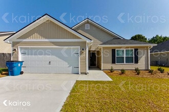Building Photo - 13 Carrollton Dr