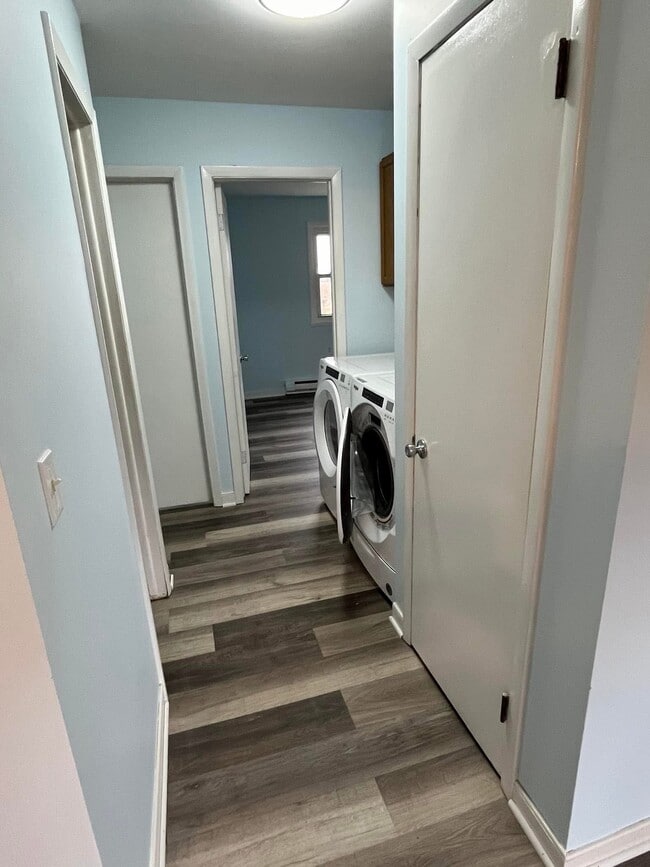 Building Photo - 290 S 368 E