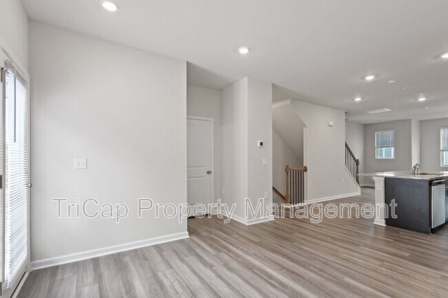 Building Photo - 328 Hemley Trl