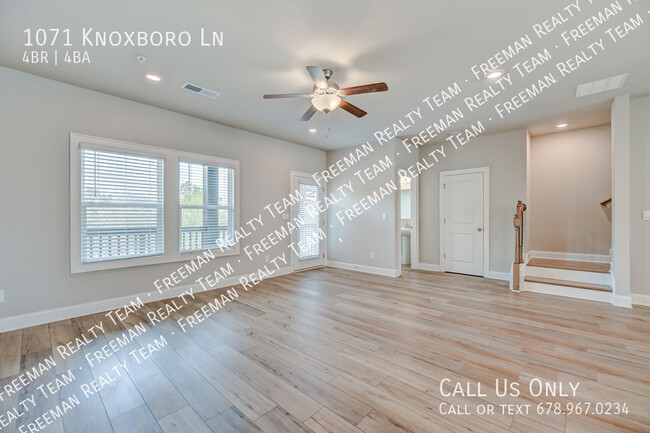 Building Photo - 1071 Knoxboro Ln