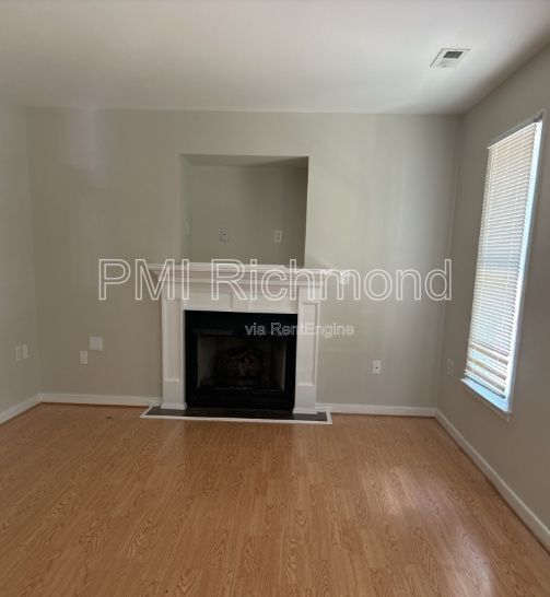 Building Photo - 33 Fairwood Dr