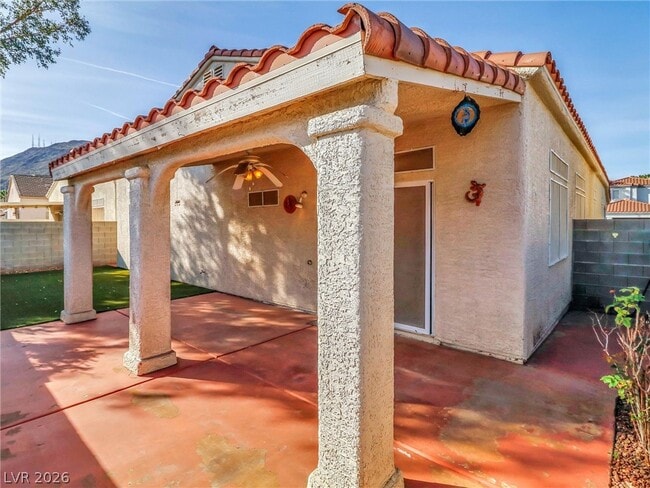 Building Photo - 122 Montesol Dr