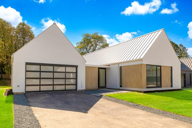 Building Photo - 1193 Harmony Ln