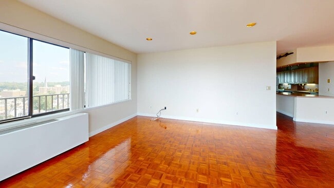 Building Photo - 31 Hylan Blvd