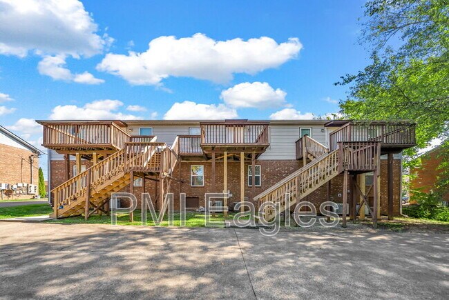 Building Photo - 3284 Tower Dr