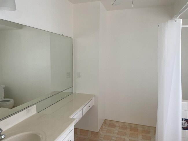 Building Photo - 309 N Fordham Ave