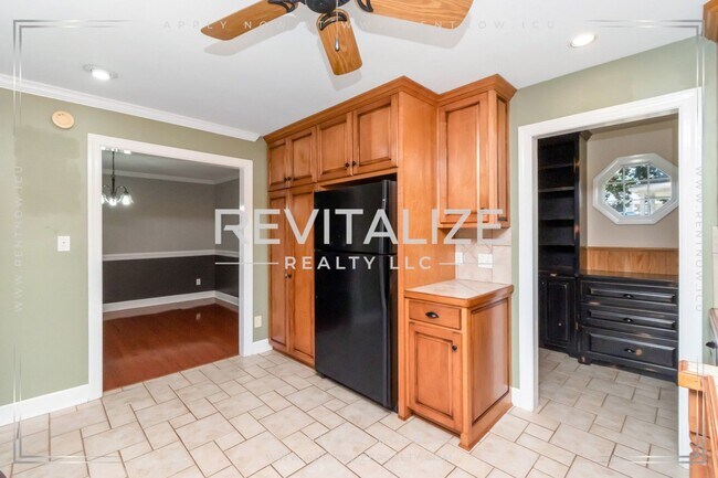 Building Photo - 2949 Cloverland Ct