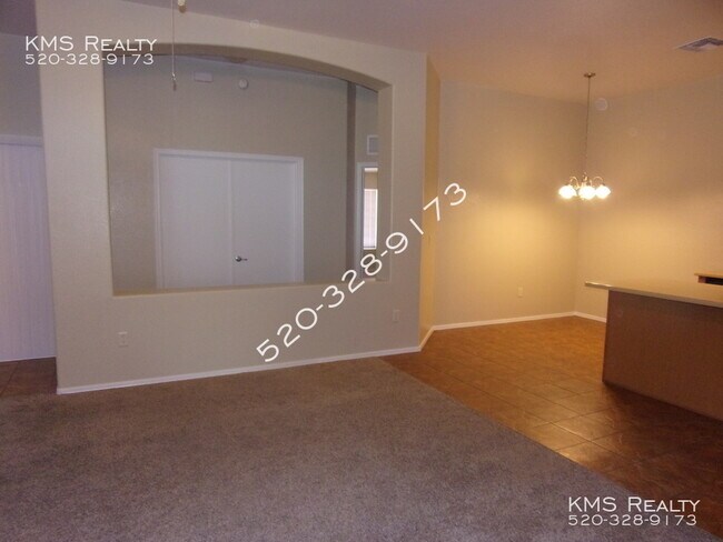 Building Photo - 6027 S Avenida Las Monjas