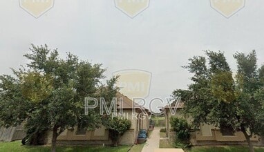 Building Photo - 407 N Lotto Ln