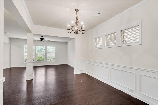 Building Photo - 4920 Breezewood Cir