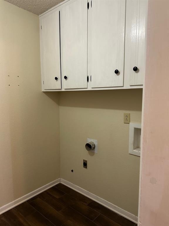 Building Photo - 4050 Brookhollow Dr