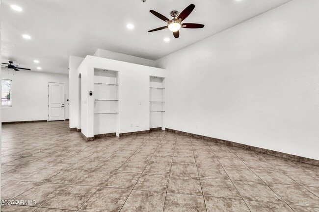 Building Photo - 9379 E Windrose Dr