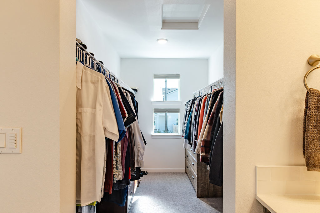 Building Photo - 18245 SW Aspen Butte Ln