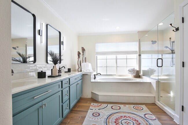 Building Photo - 927 80th St NW