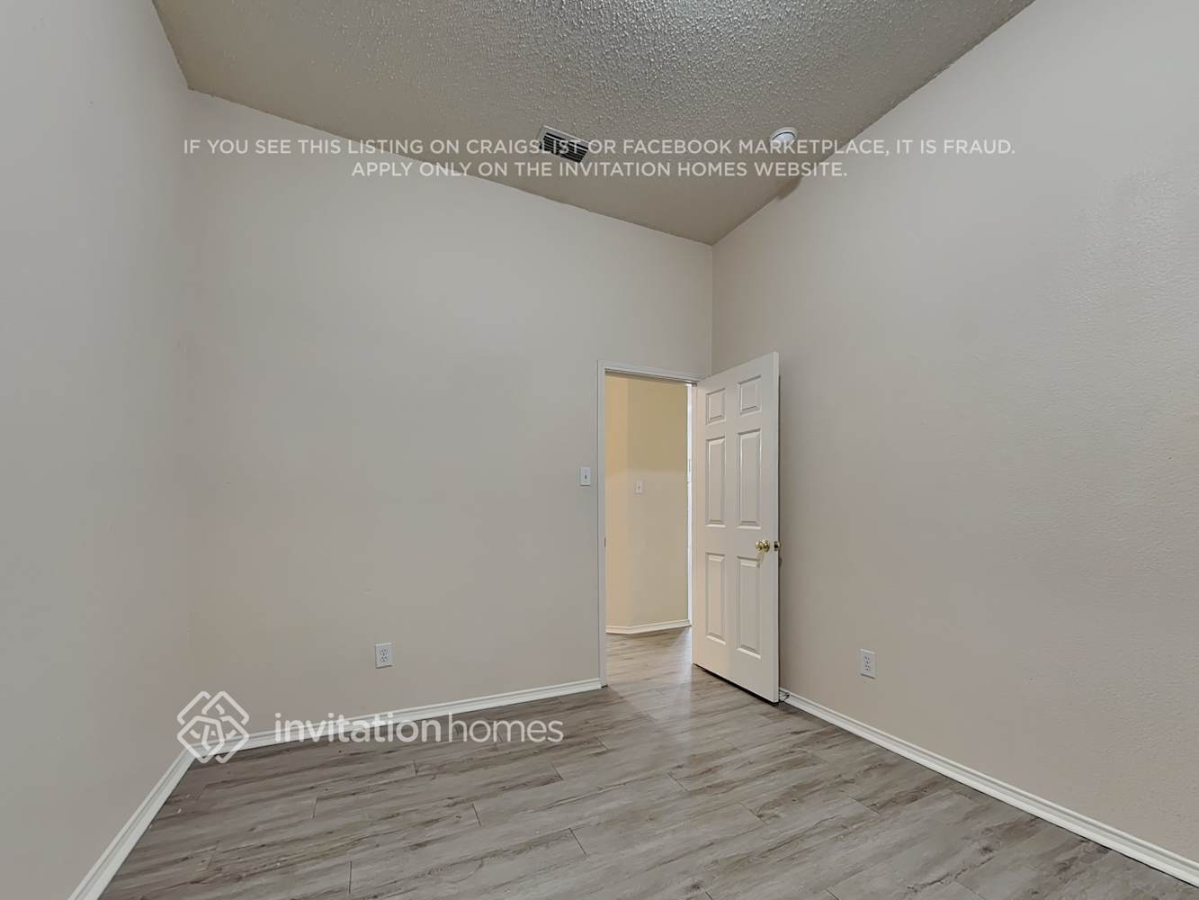 Building Photo - 2003 Walnut Hills Ln