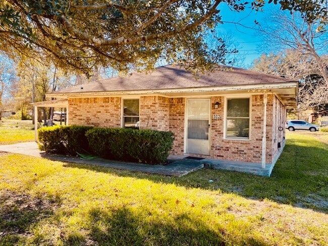 Primary Photo - BEAUTIFUL COUNTRY 2 BEDROOM LEASE HOME IN ...