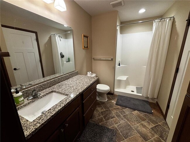 Building Photo - 4001 Iris Ct